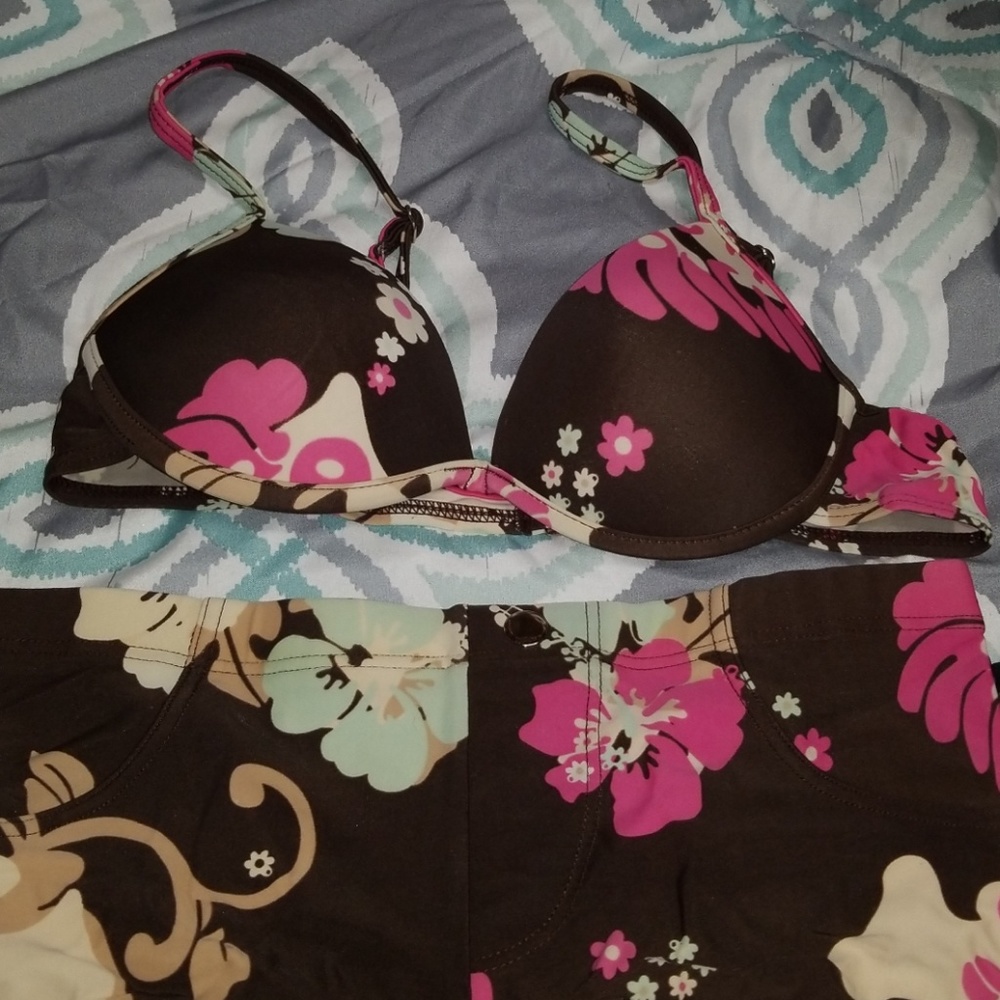 High waisted bikini